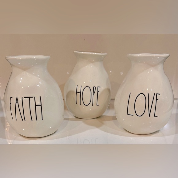 EUC Rae Dunn. FAITH, HOPE, LOVE Bud Vase Trio - Picture 1 of 3